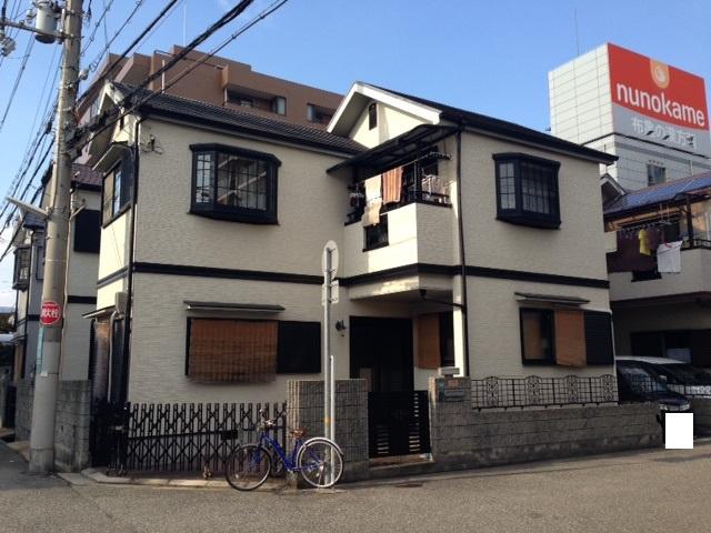 Local photos, including front road. Local (11 May 2013) Shooting