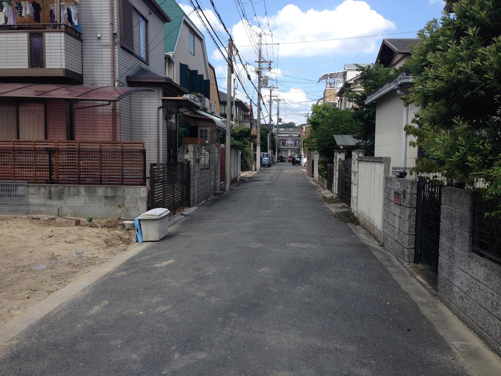 Local photos, including front road. Local (September 2013) Shooting