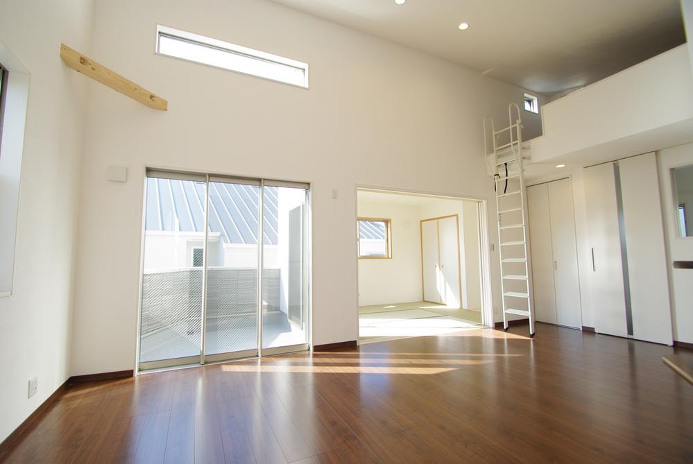 Building plan example (introspection photo). Fun and also you clean up of children in the spacious living room of the storage preeminent loft