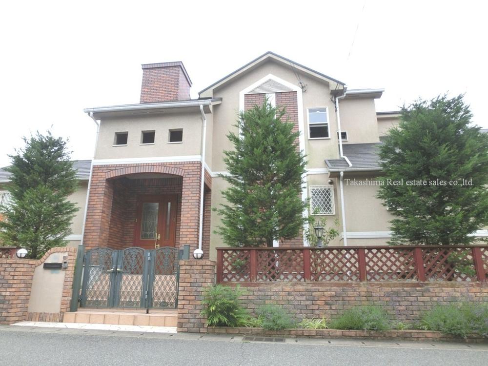 Local appearance photo. Heisei is a beautiful one House of the 16-year construction.