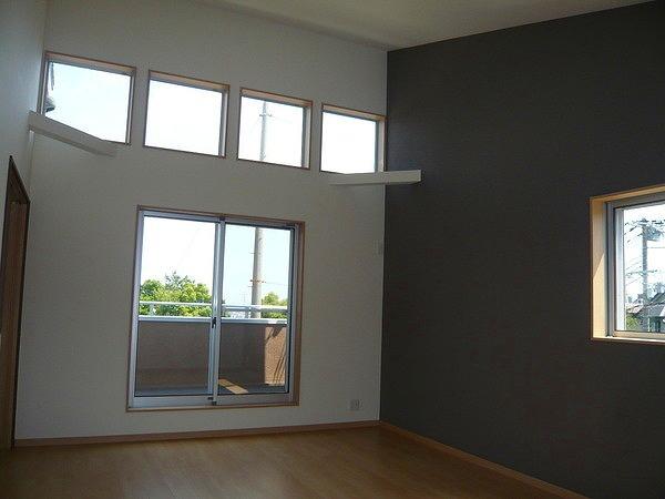 Living. Stylish space in the one-point cross. 