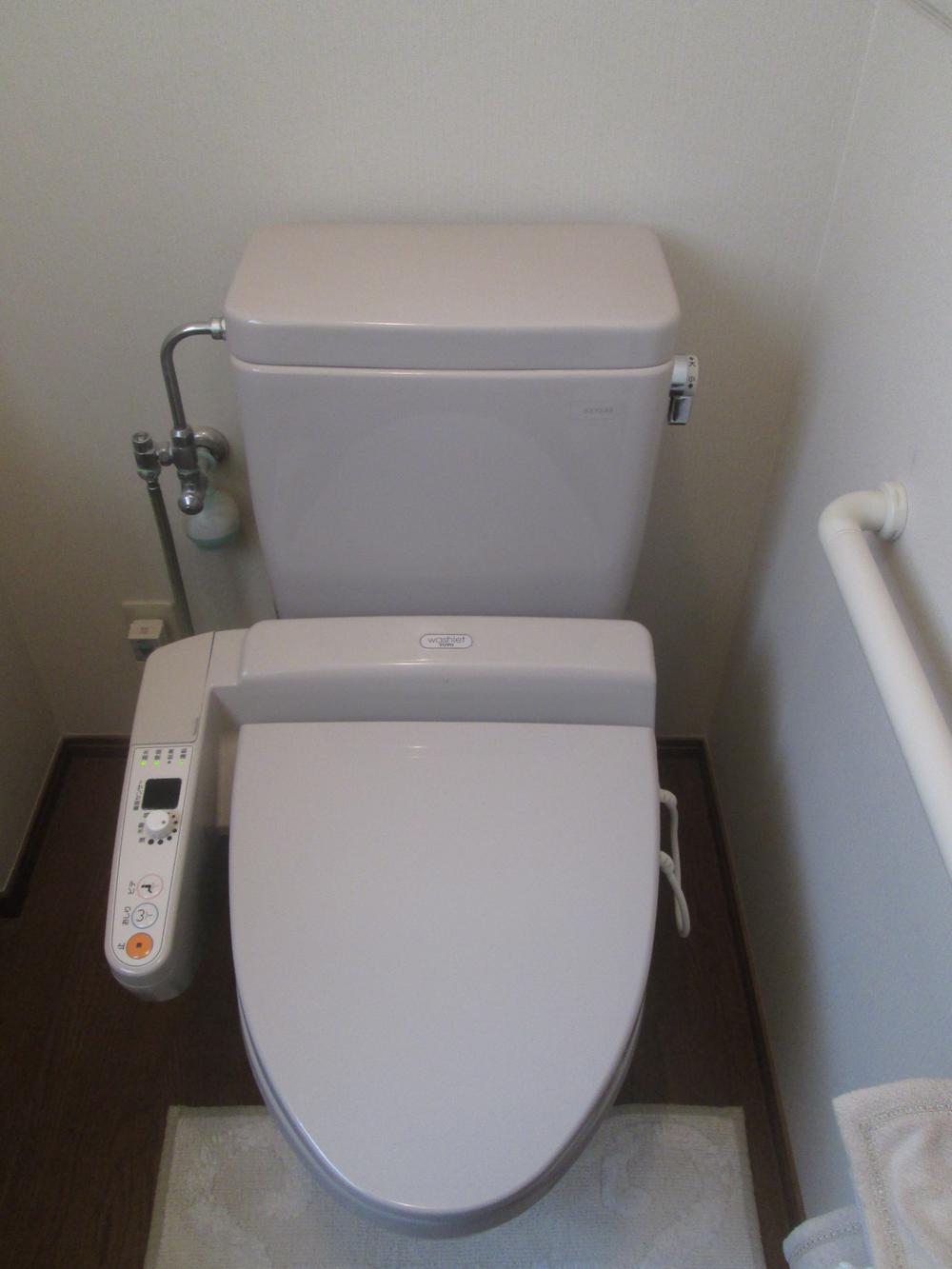 Toilet. Indoor (June 2013) Shooting