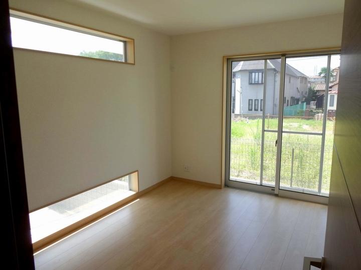 Non-living room. Indoor (September 2013) Shooting It is the arrangement of the window considering the lighting incorporated into the room