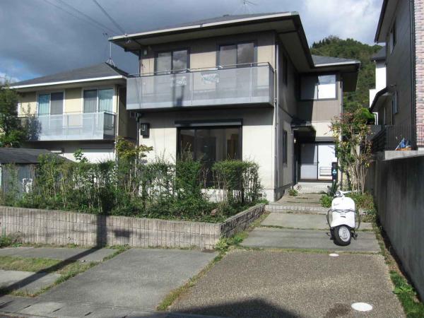 Local appearance photo. Local building appearance