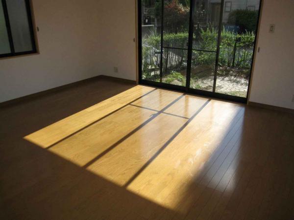 Living. About 17.9 Pledge of LDK