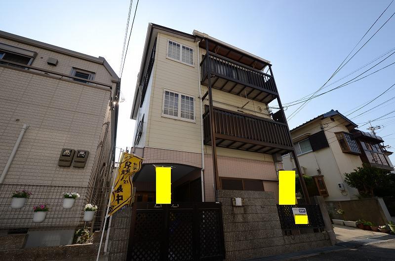 Local appearance photo. Local (11 May 2013) Shooting