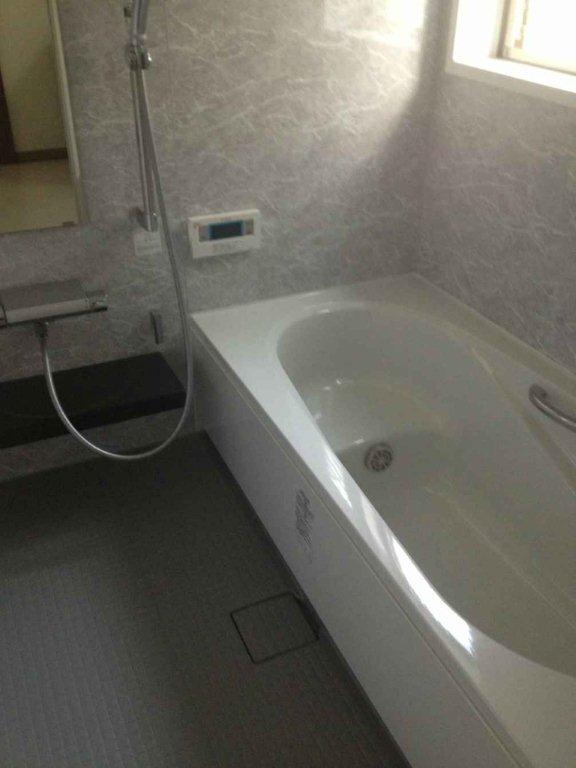 Bathroom. Indoor (June 2013) Shooting