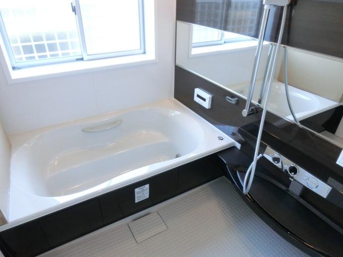 Same specifications photo (bathroom). Example of construction
