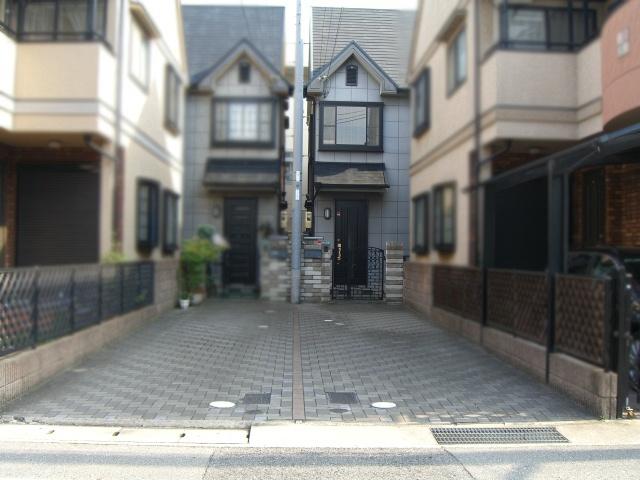 Local appearance photo. Local (11 May 2013) Shooting