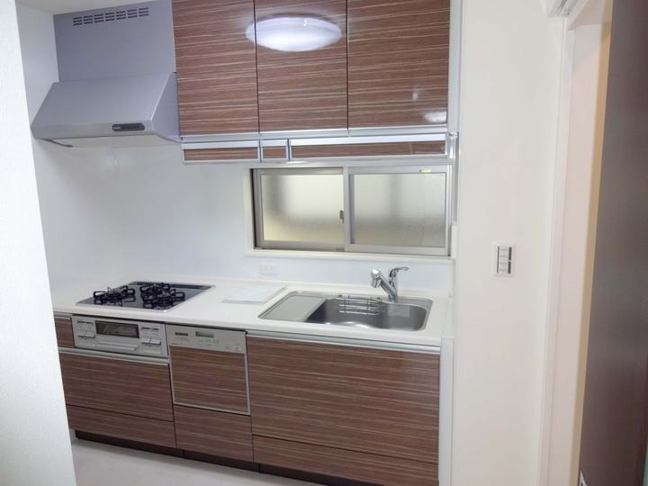 Kitchen. Since it becomes a stand-alone kitchen, Eye around also not worried!