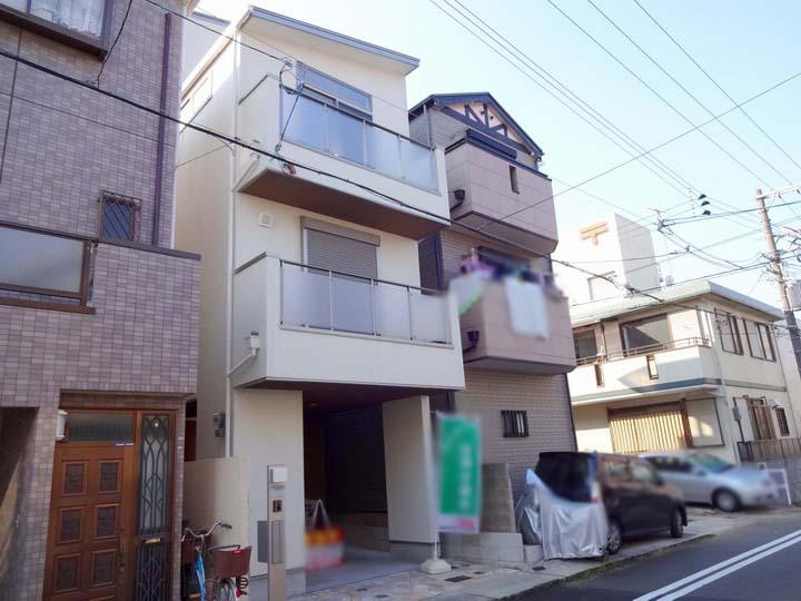 Local appearance photo. Heisei 25 years November completion!
