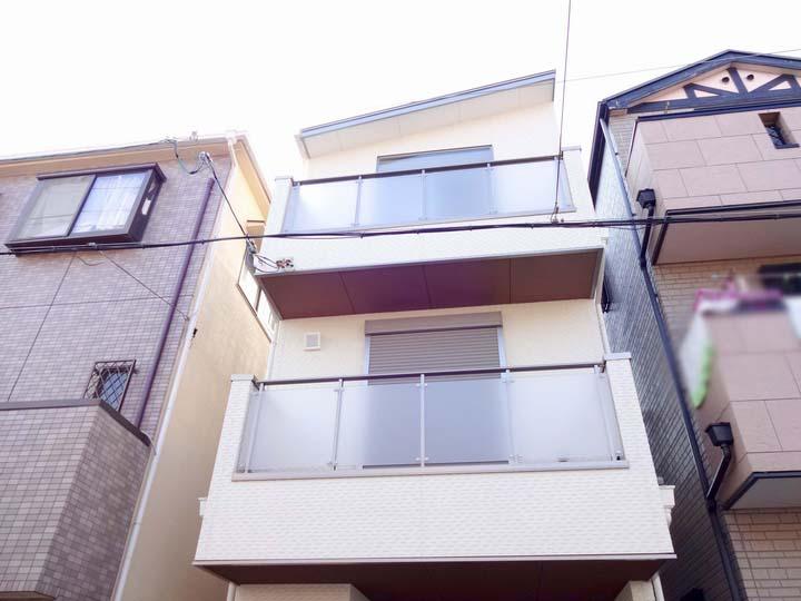 Local appearance photo. Stylish appearance