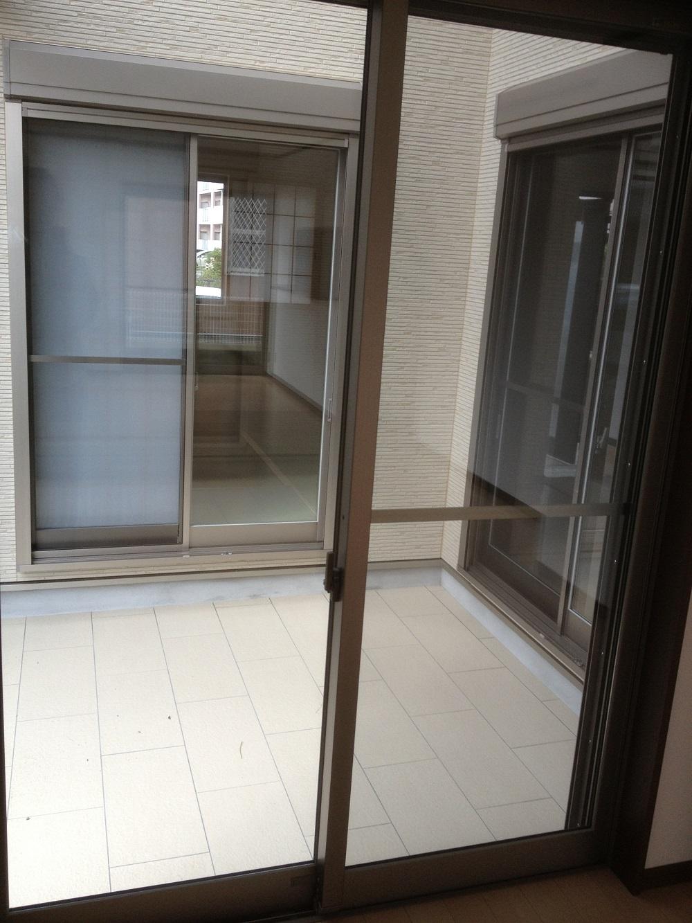 Other. Tiled courtyard terrace. You can enter and exit from the first floor of the three-room, You can enjoy the open feeling of the atrium