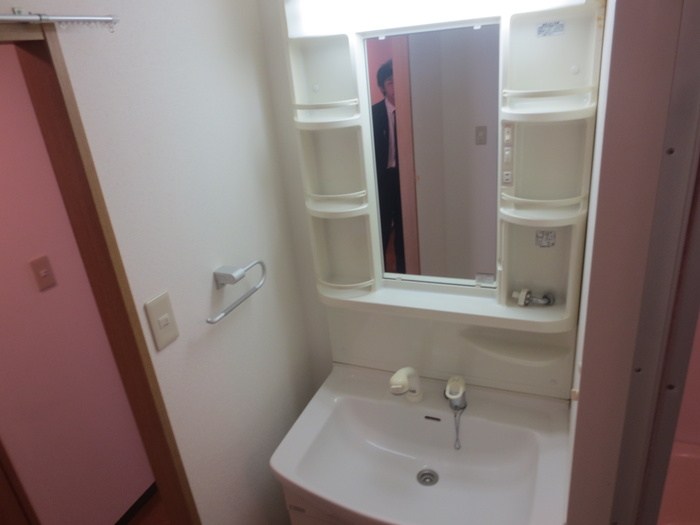 Other Equipment. There laundry version, Washing machine is here ☆