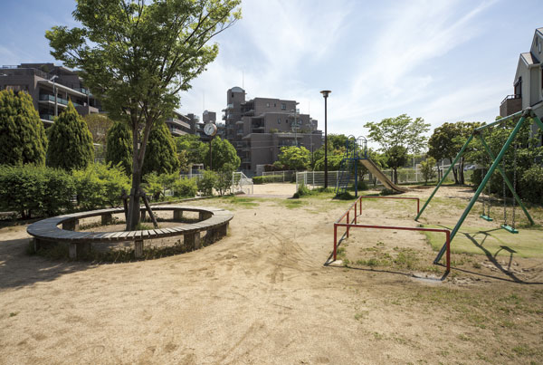 Surrounding environment. Above months original Juban park (walk 16 minutes ・ About 1280m)