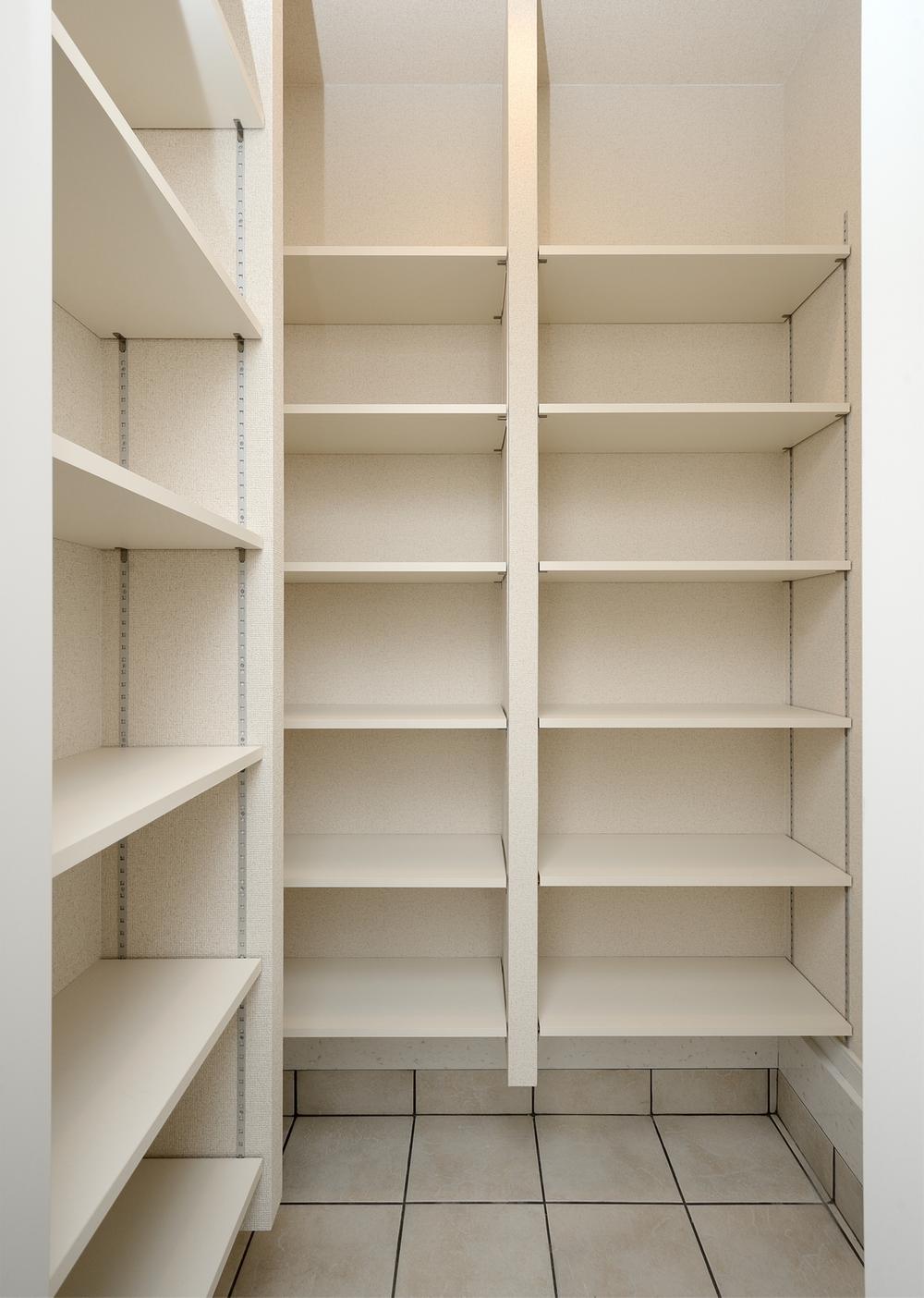 Receipt. Entrance Doma shoes closet