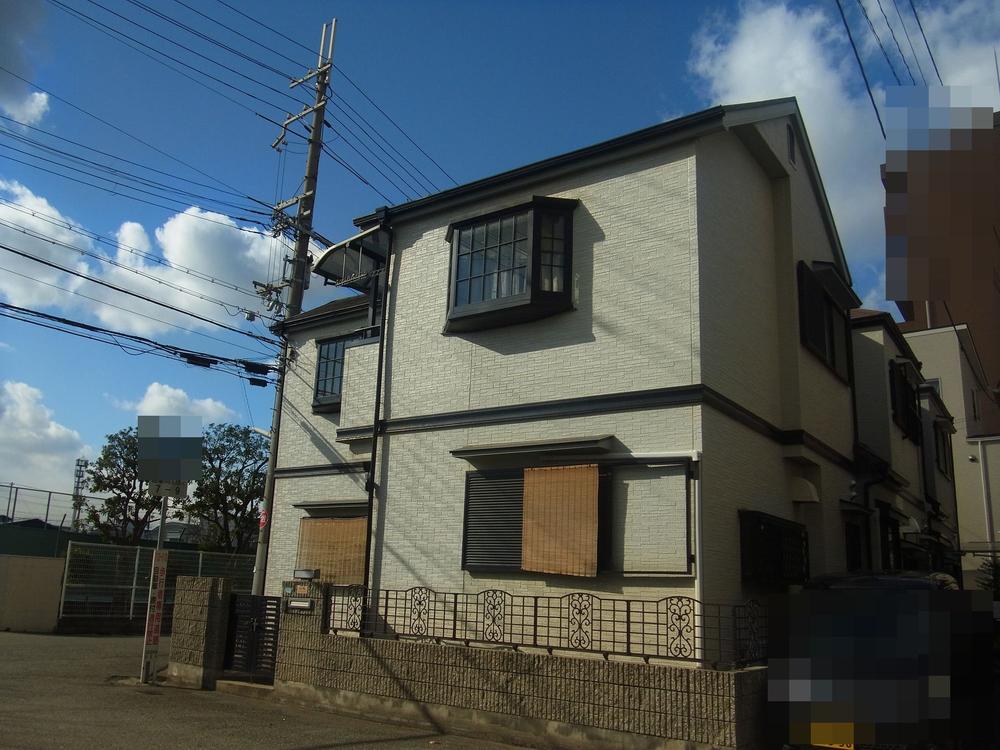 Local appearance photo. Local (12 May 2013) Shooting