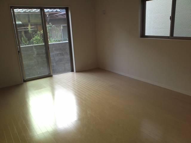 Living. Indoor (11 May 2013) Shooting