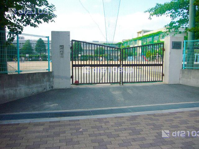 Primary school. 369m to Nishinomiya City Yasui Elementary School