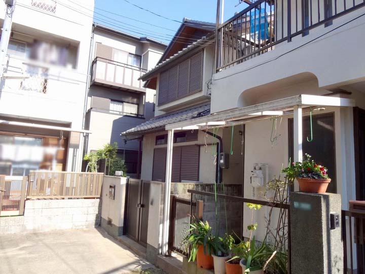 Local appearance photo. The room is part renovated