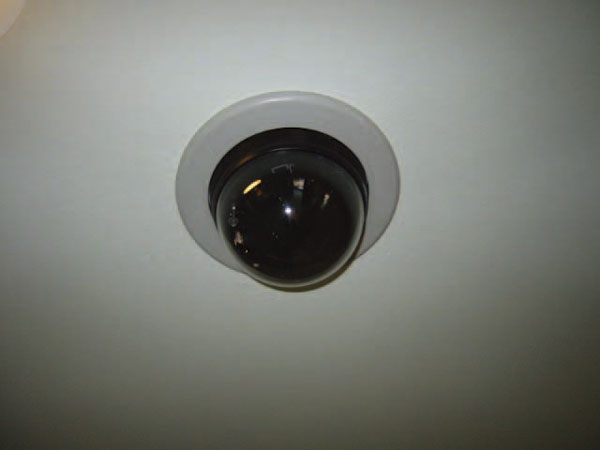Security.  [surveillance camera] Become a blind spot easy to lift in and parking, Such as a bicycle shelter a security camera installed nine, Crime deterrent has increased (same specifications)