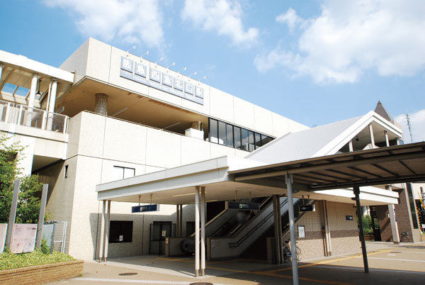 Surrounding environment. Hankyu "Nishinomiya-Kitaguchi" station