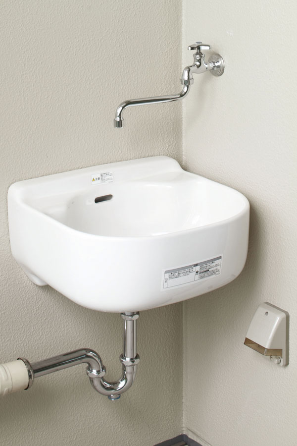 balcony ・ terrace ・ Private garden.  [Slop sink ・ Waterproof outlet] Slop sink (with cleaning opening with trap) and waterproof outlet has been standard equipment on the balcony (same specifications)