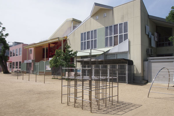 Surrounding environment. Kobato kindergarten (6-minute walk ・ About 440m)