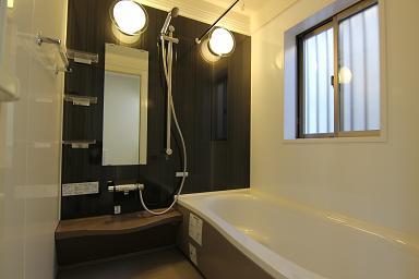 Same specifications photo (bathroom).  ◆ Same specification bathroom ◆ Out it is a safe and secure to the bathtub in with a bathtub in the step! Sitz bath also enjoy. With bathroom heating ventilation dryer, Also prevent rapid temperature changes! 