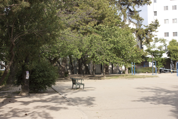 Surrounding environment. Koshienguchi park (a 9-minute walk ・ About 660m)