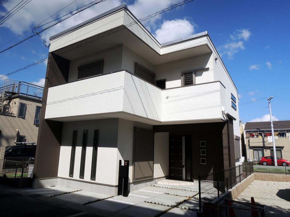 Local appearance photo. Local shooting