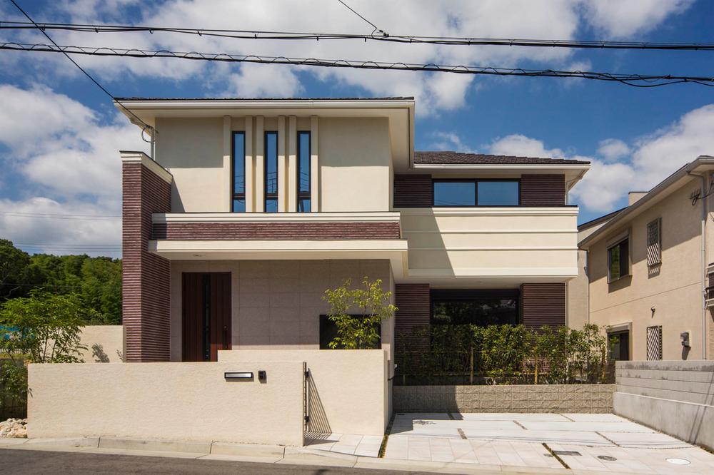 Local photos, including front road. Local (June 2013) Shooting