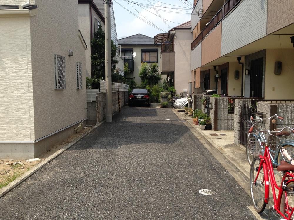 Local photos, including front road. Local (July 2013) Shooting