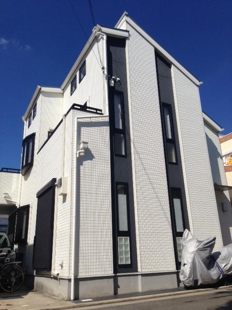 Local appearance photo. Stylish appearance!