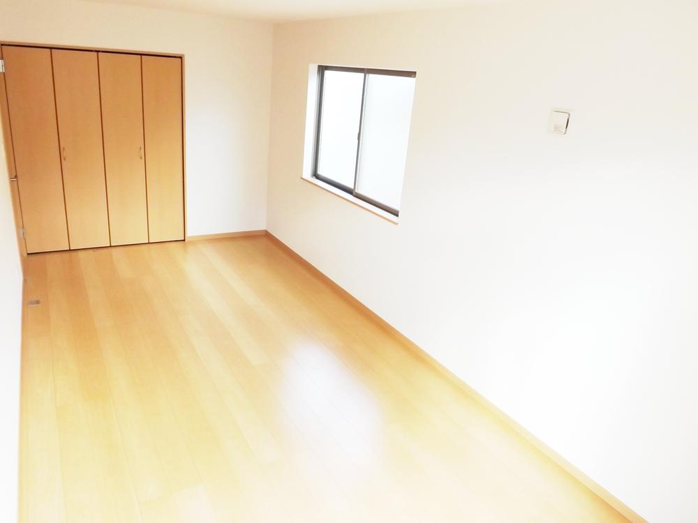 Same specifications photos (Other introspection). Same specifications photos (Western-style)