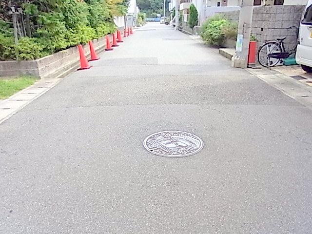 Local photos, including front road. Local (September 2013) Shooting