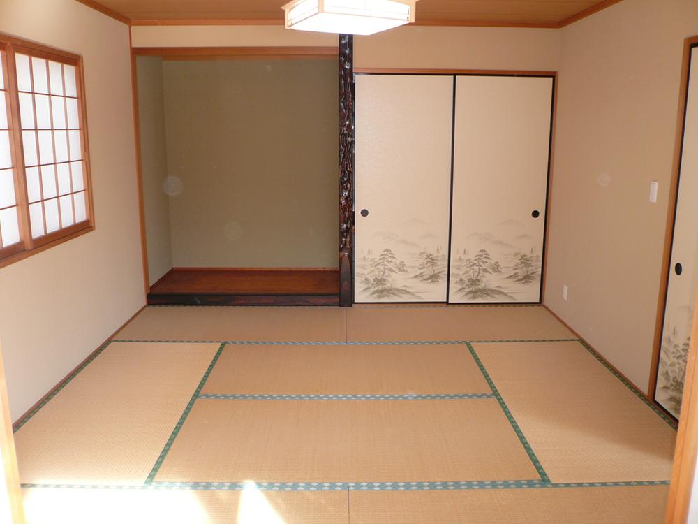 Non-living room. Second floor Japanese-style room