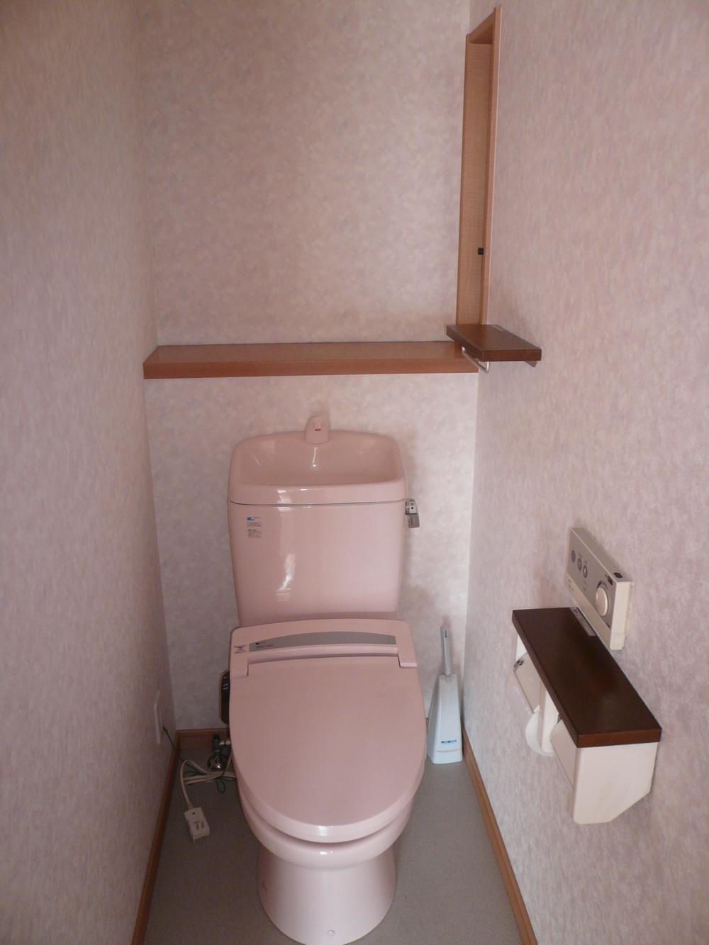 Toilet. Second floor toilet