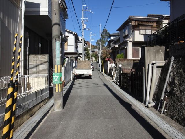 Local appearance photo. Local (12 May 2011) Shooting