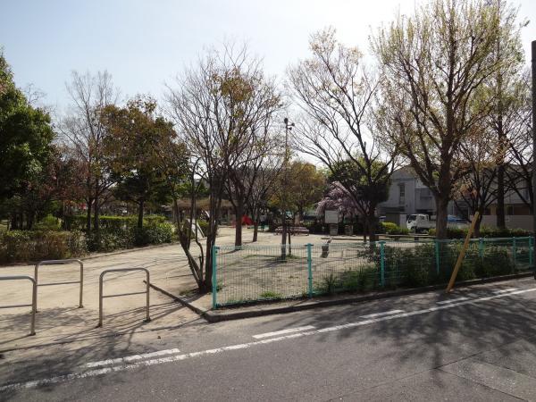 park. 50m Kawazoe park to the park