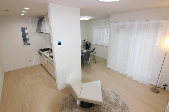 Living. Model room LDK (16 Building)