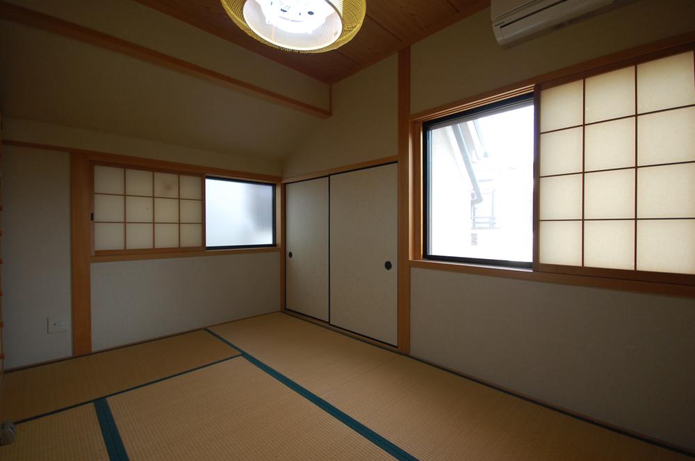 Non-living room. Indoor (12 May 2013) Shooting