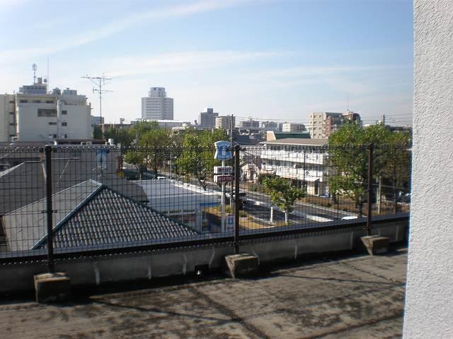 View photos from the dwelling unit