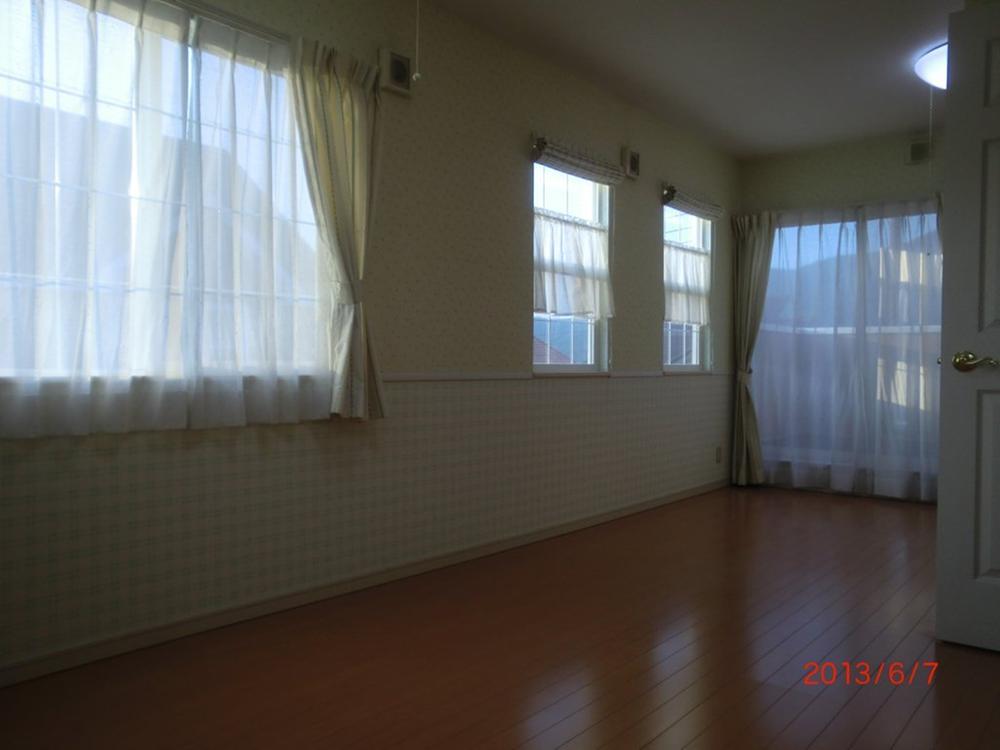 Non-living room. Western-style (southeast direction)