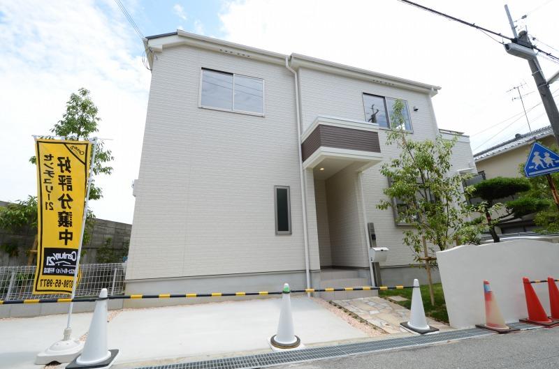 Local appearance photo. You can preview any time per site (July 2013) shooting local already completed