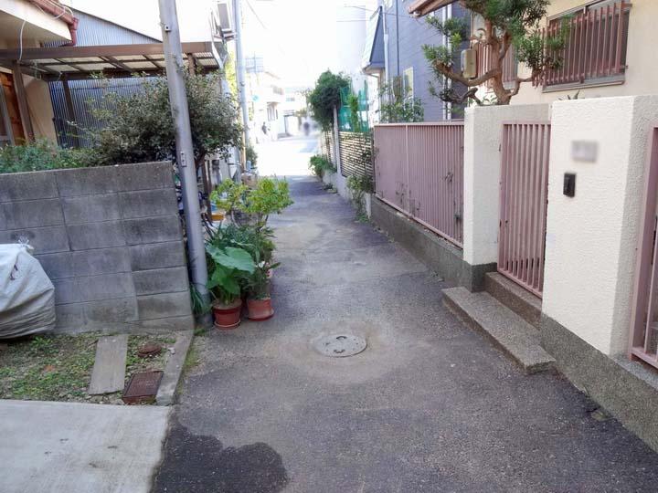 Local photos, including front road. It is conveniently located but, Is a calm environment