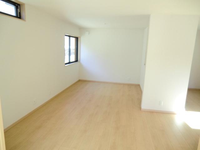 Living. Local photos (living) With a floor heating living! 