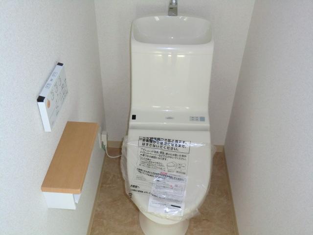 Other Equipment. Local photos (toilet)