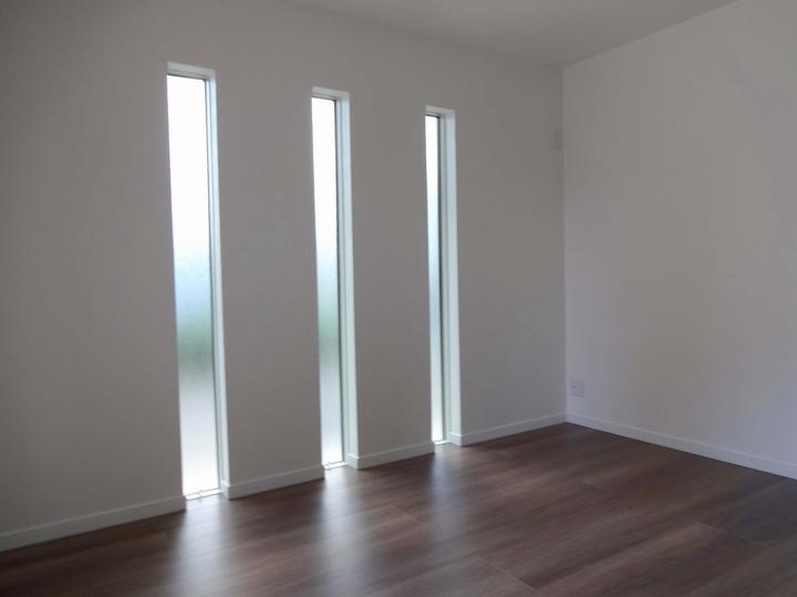 Non-living room. It has been taken many window, We live that commitment seller like is felt!