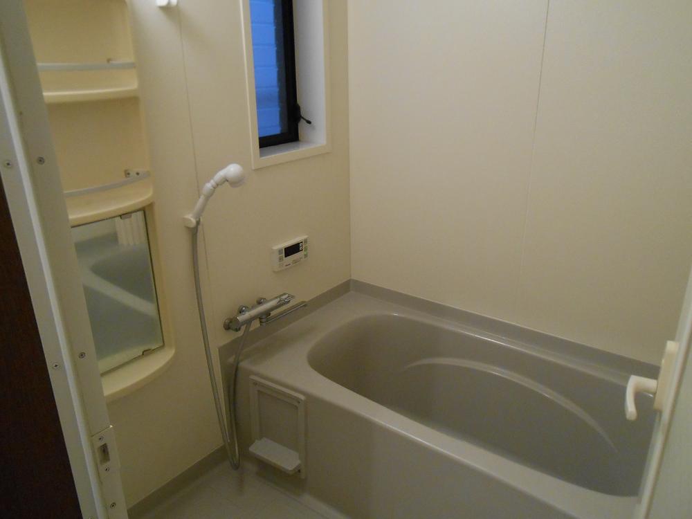 Bathroom. Indoor (12 May 2013) Shooting